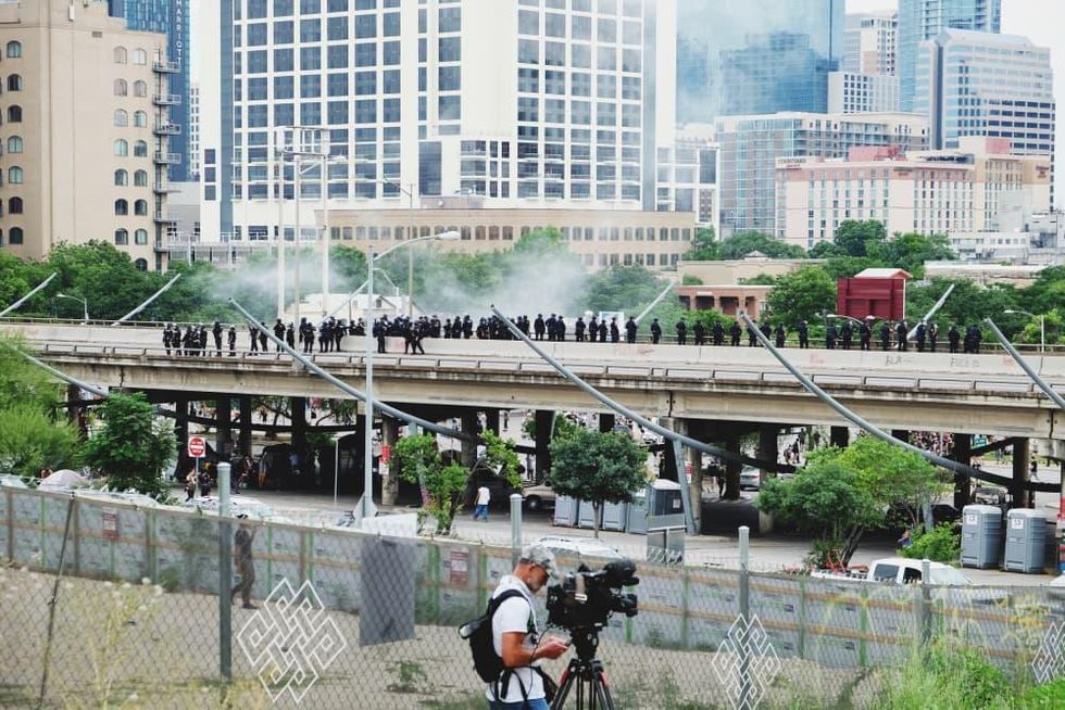 Austin police sunday afternoon I-35