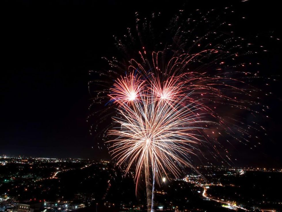 Austin's New Year 2013 with fireworks over Austin Auditorium Shores