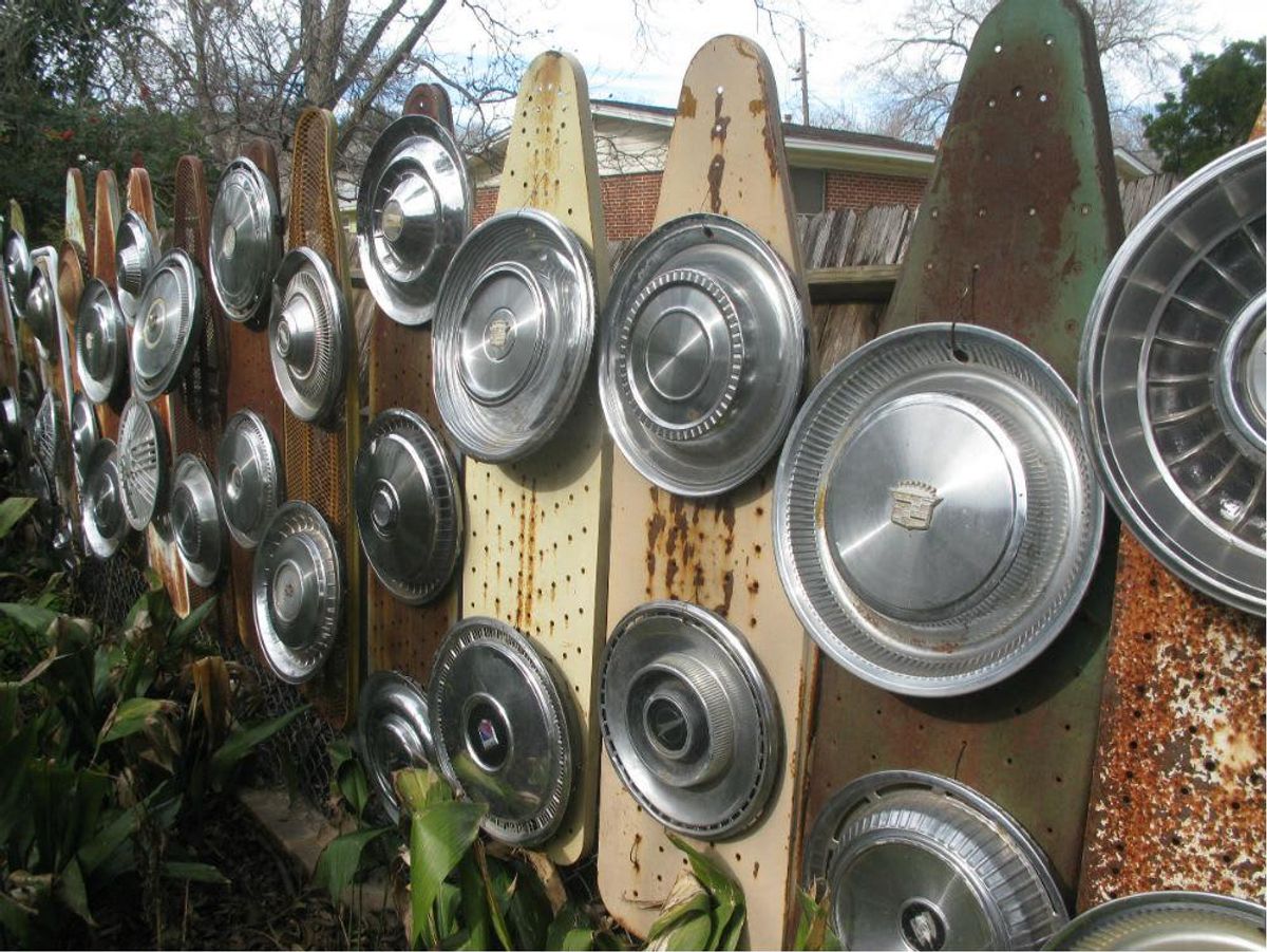 Sharon's House [http A walk