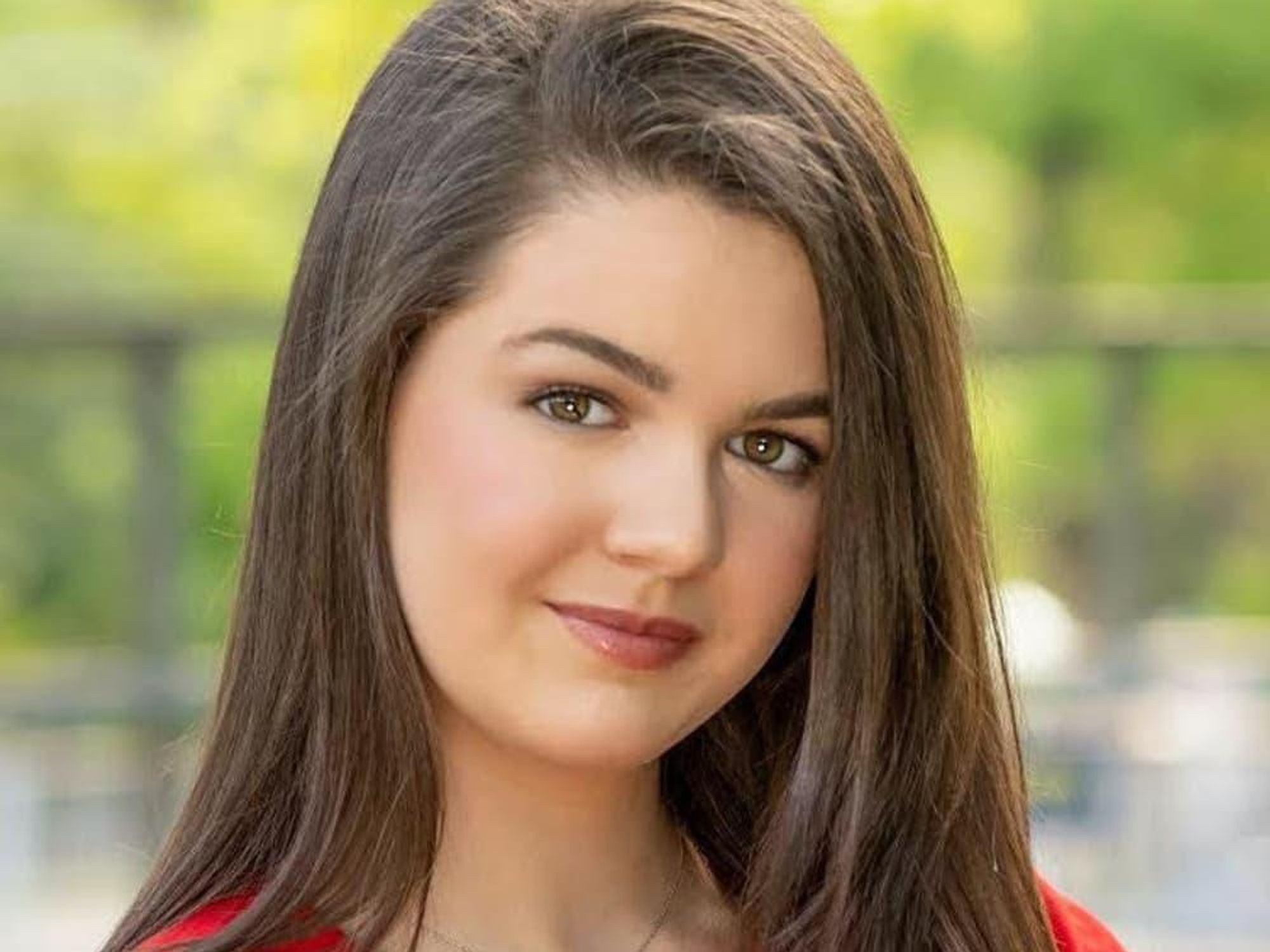 Ava McDonald headshot