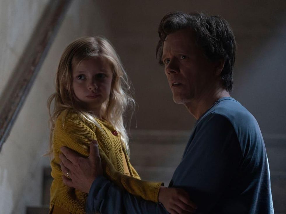 Avery Tiiu Essex and Kevin Bacon in You Should Have Left