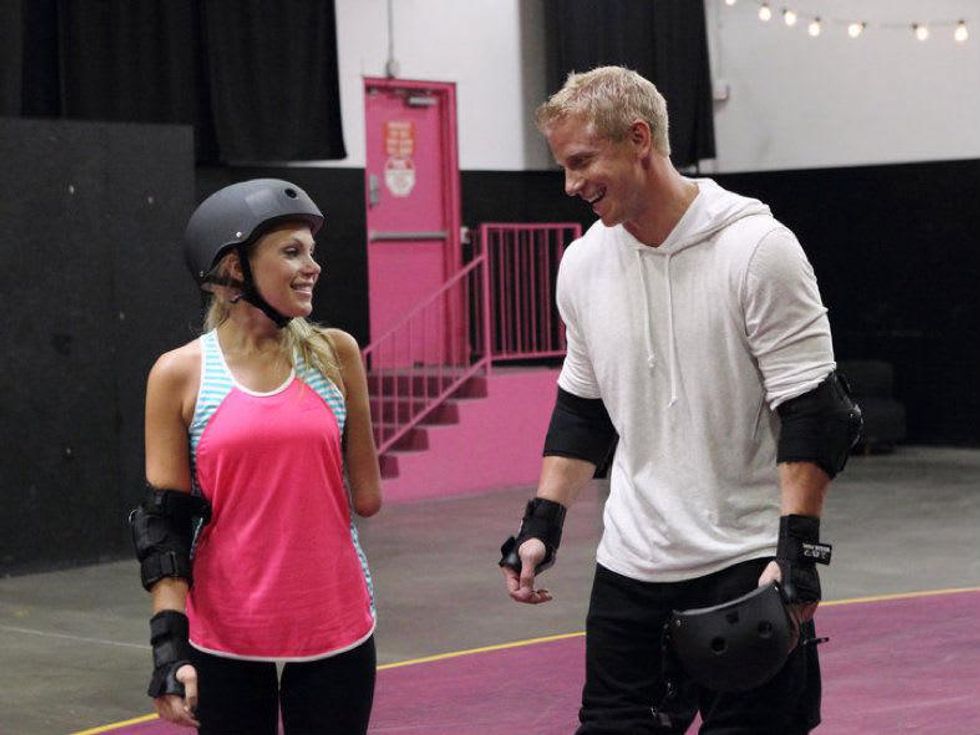 Bachelor Sean Lowe and Sarah rollerblading