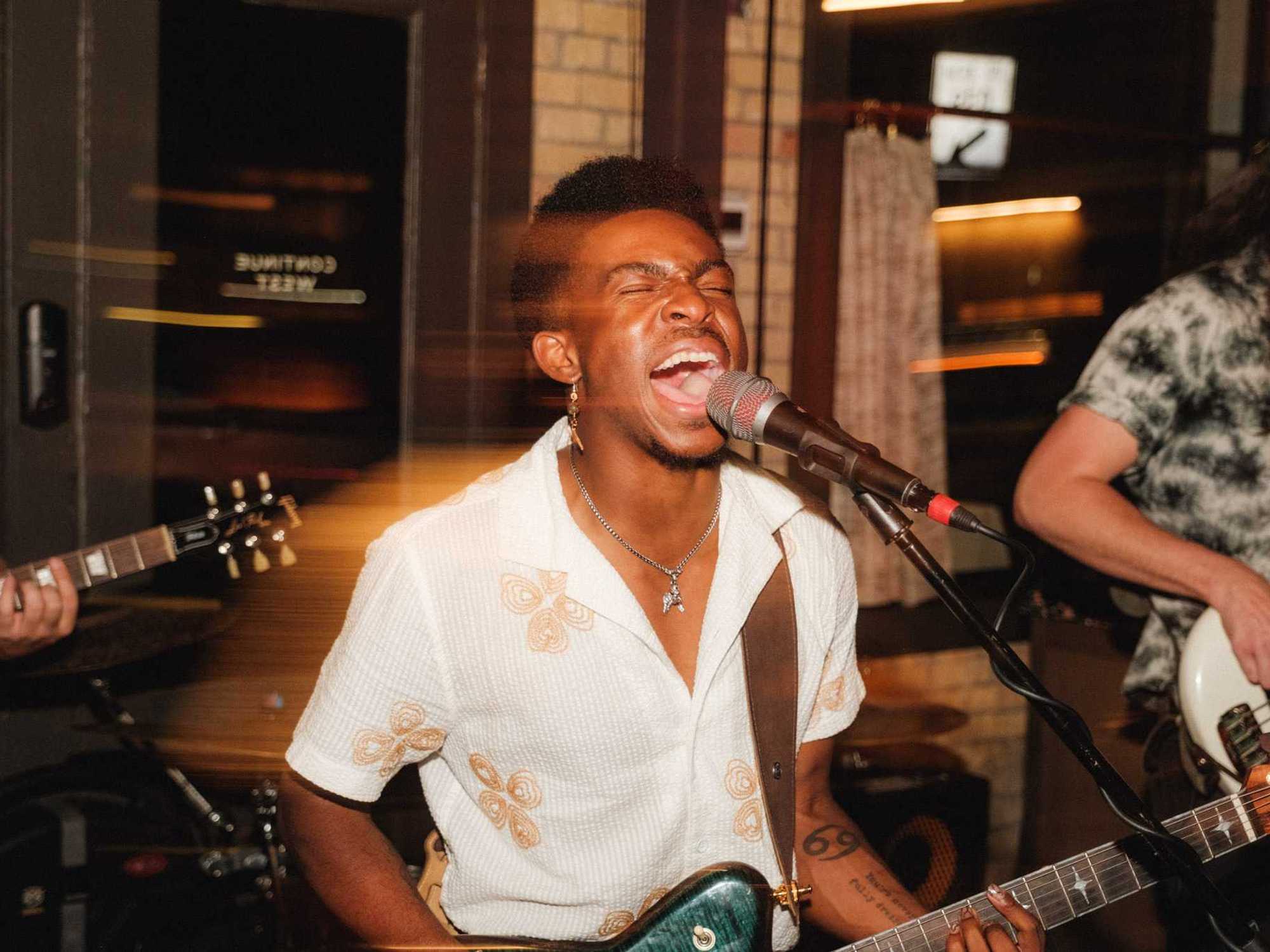 Bartly live