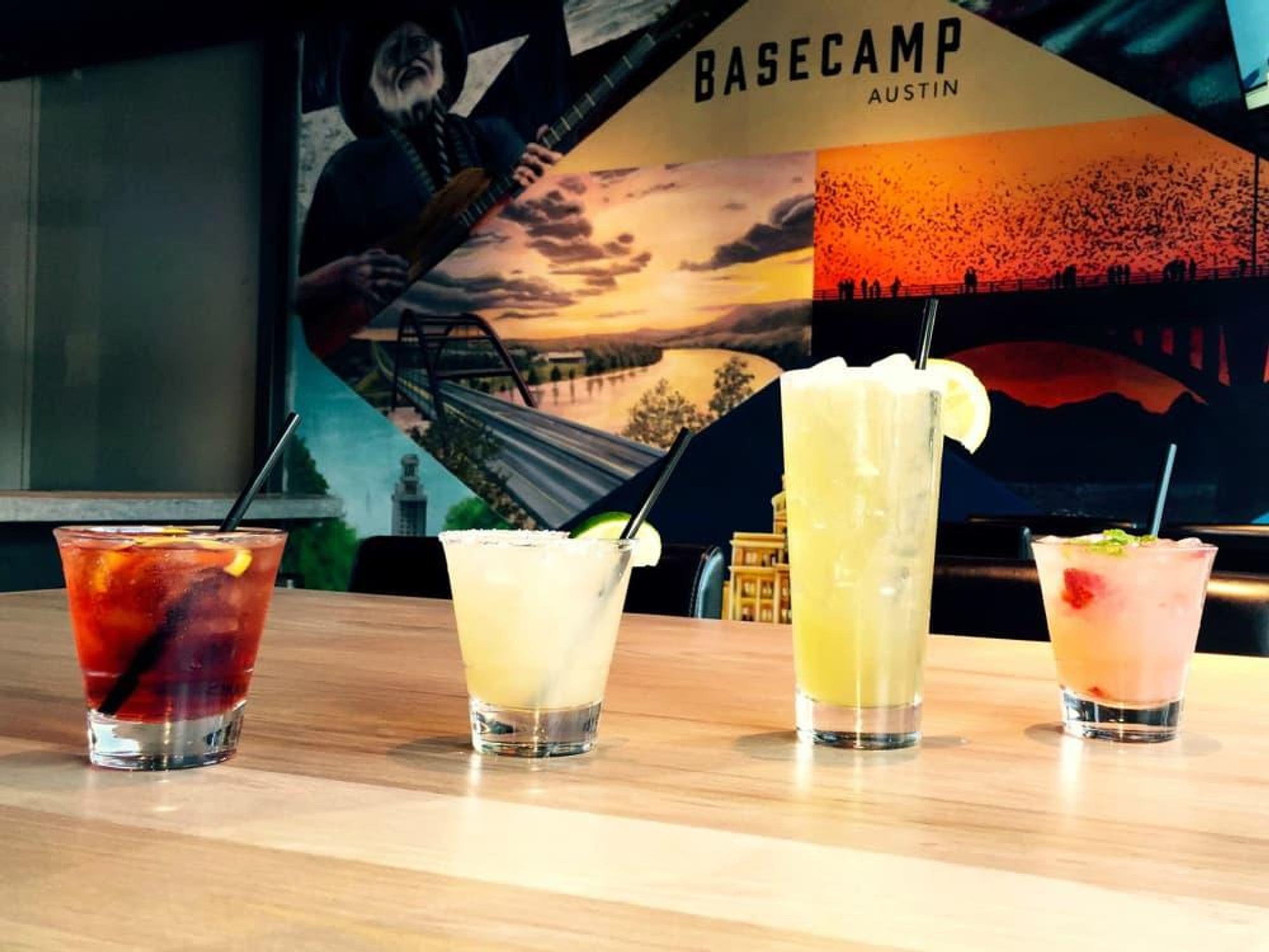 BaseCamp Austin sports bar Warehouse District cocktails drinks 2016