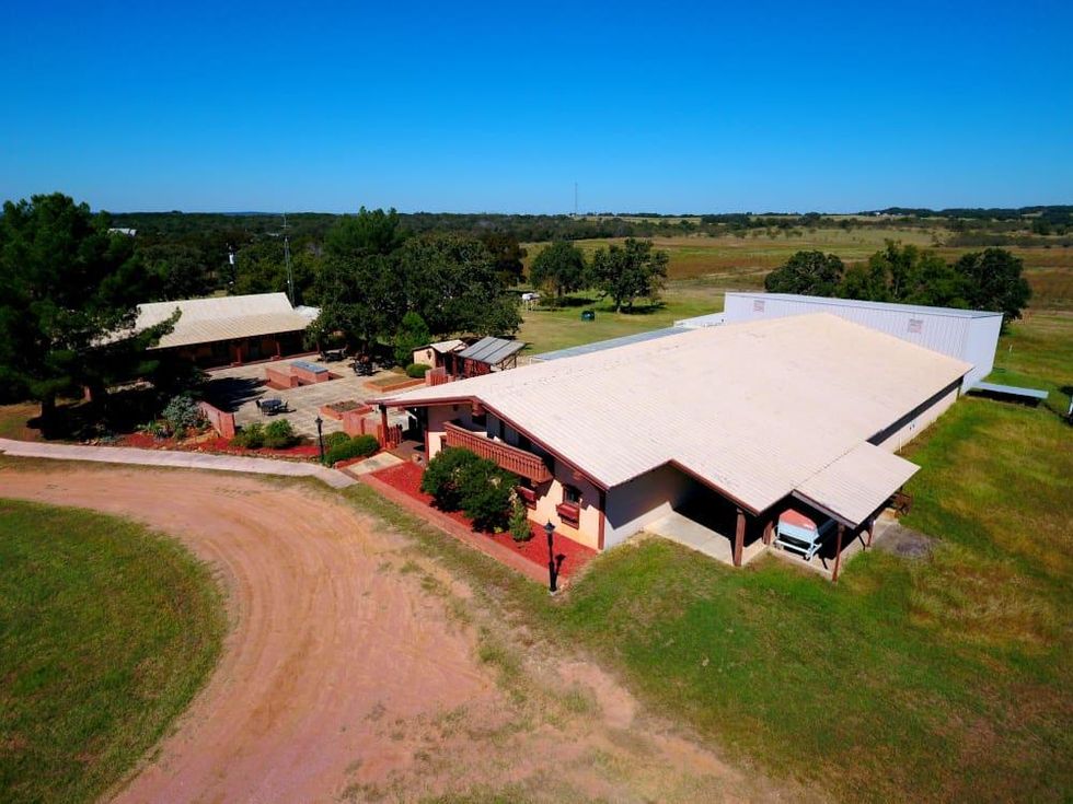 Bell Mountain Winery for sale Willow City