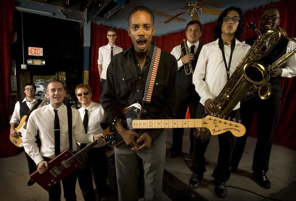 Black Joe Lewis & The Honeybears