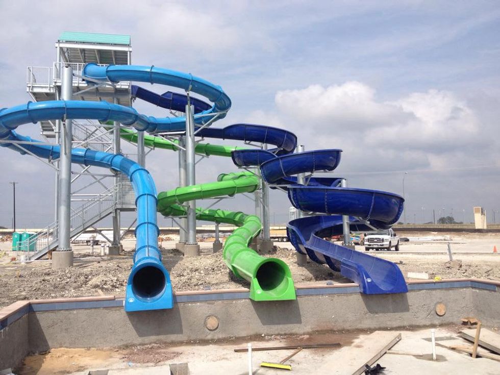 blue slides at Pflugerville Water park Hawaiian Falls