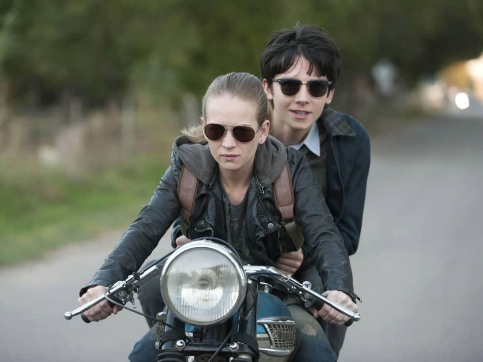 Britt Robertson and Asa Butterfield in The Space Between Us