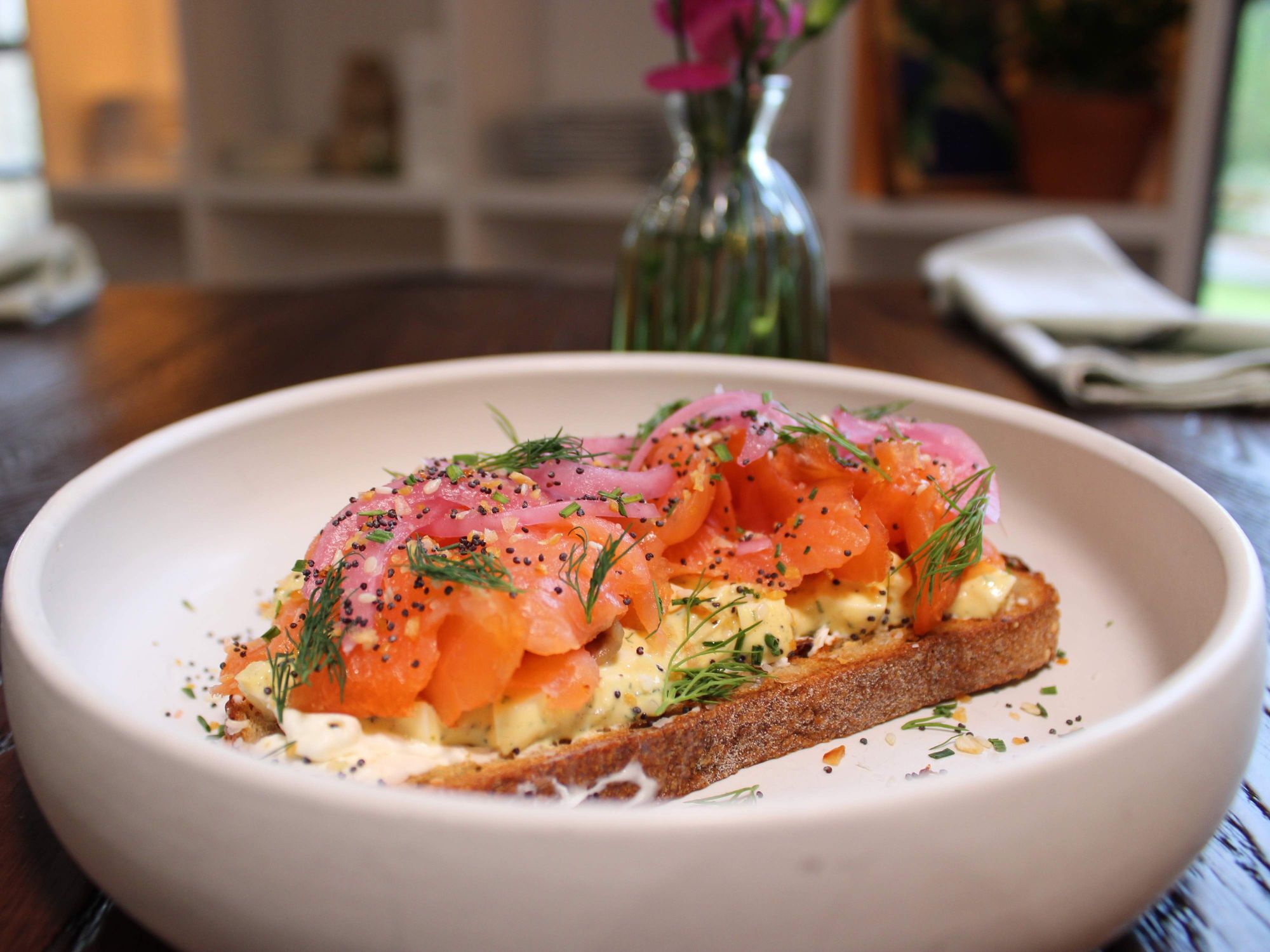 Café Largesse toast with salmon