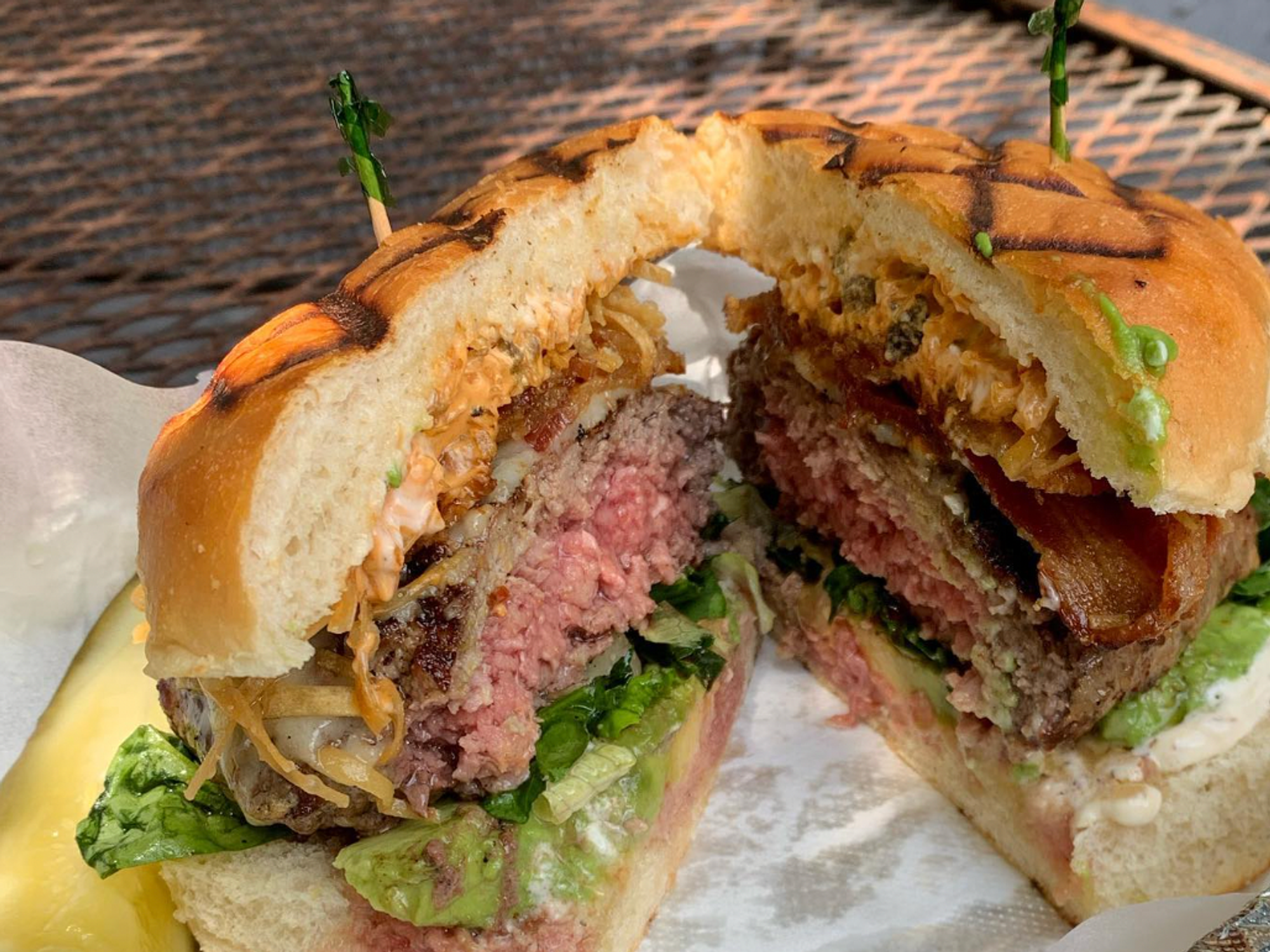 Casino El Camino burger