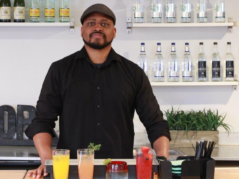 Chris Marshall headshot Sans Bar