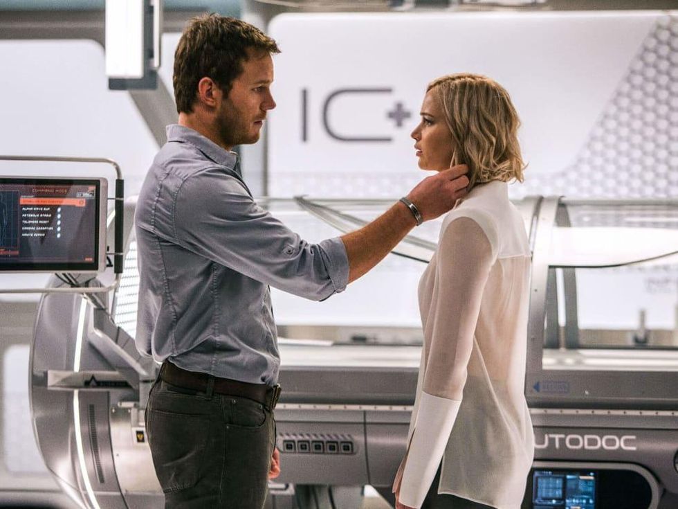 Chris Pratt and Jennifer Lawrence in Passengers