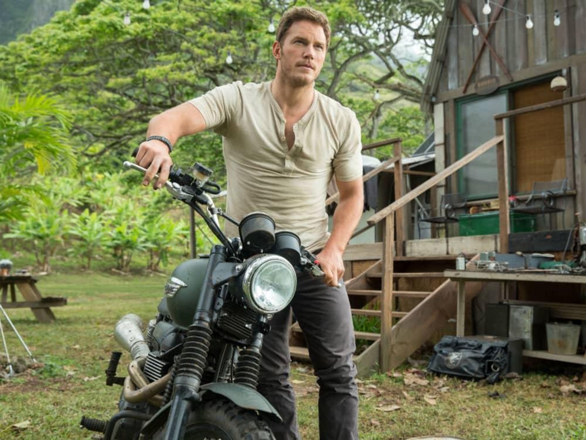 Chris Pratt in Jurassic World