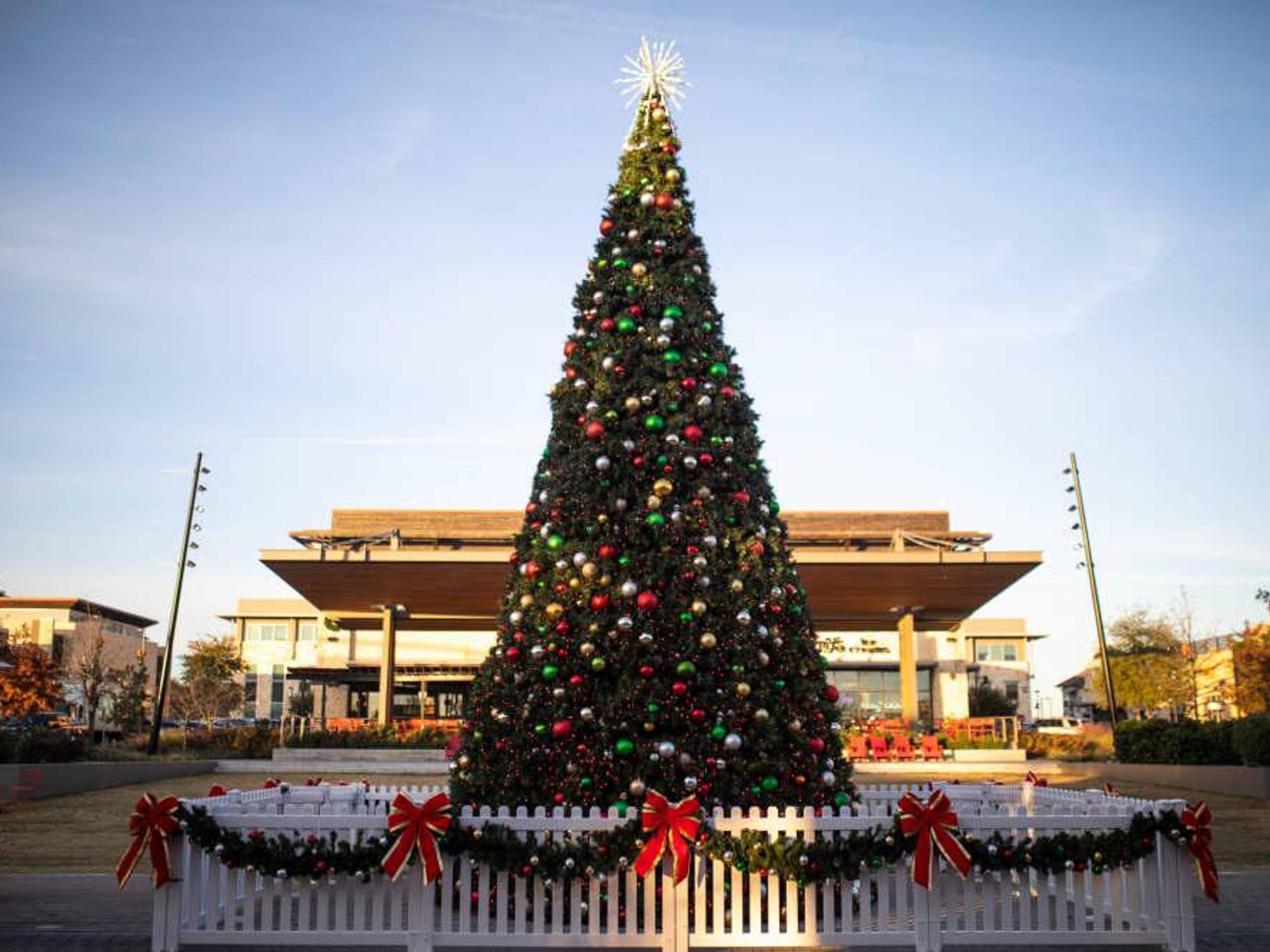 Christmas tree hill country galleria