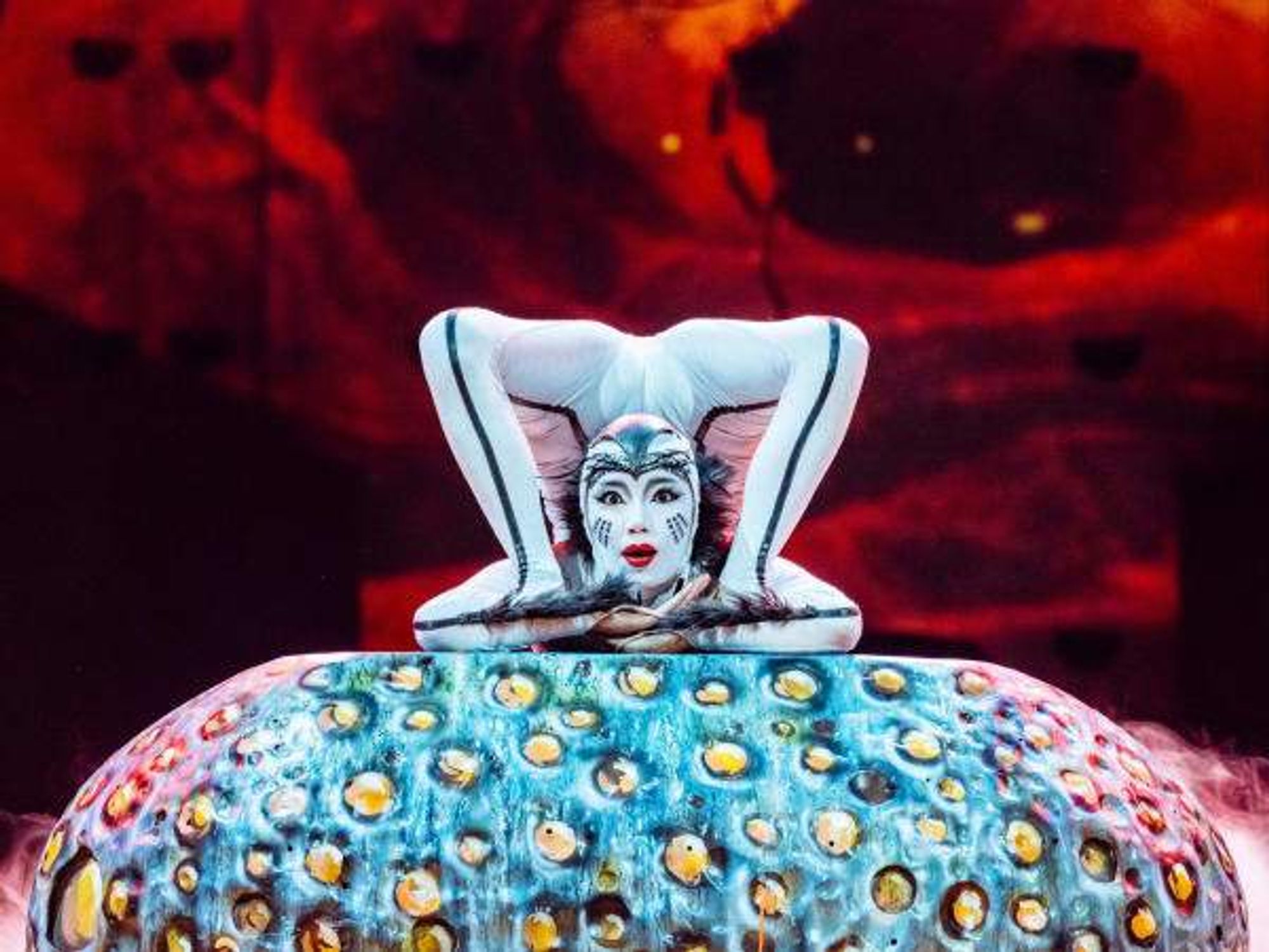 Cirque du Soleil: OVO