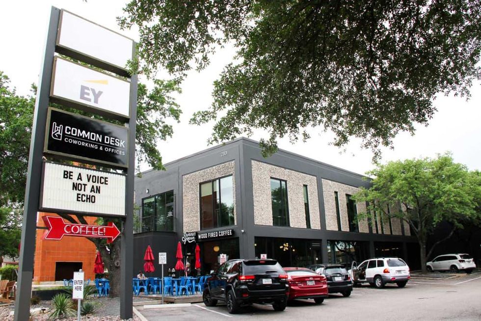 Common Desk Anderson Lane