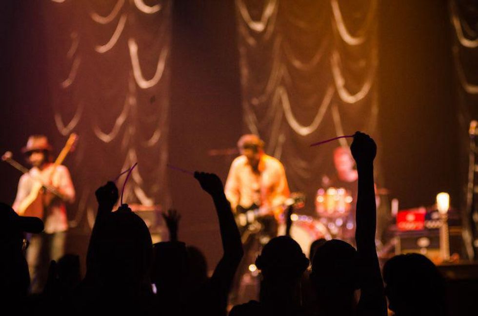 Crowd cheers at AMP Ungala