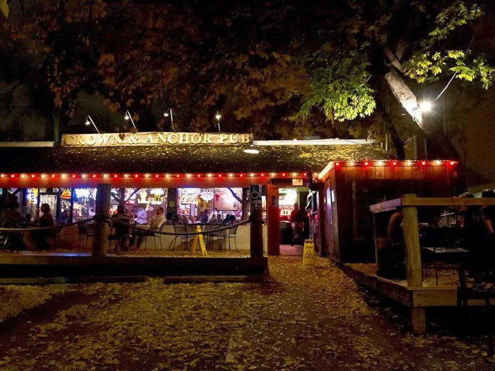 Crown & Anchor Austin bar