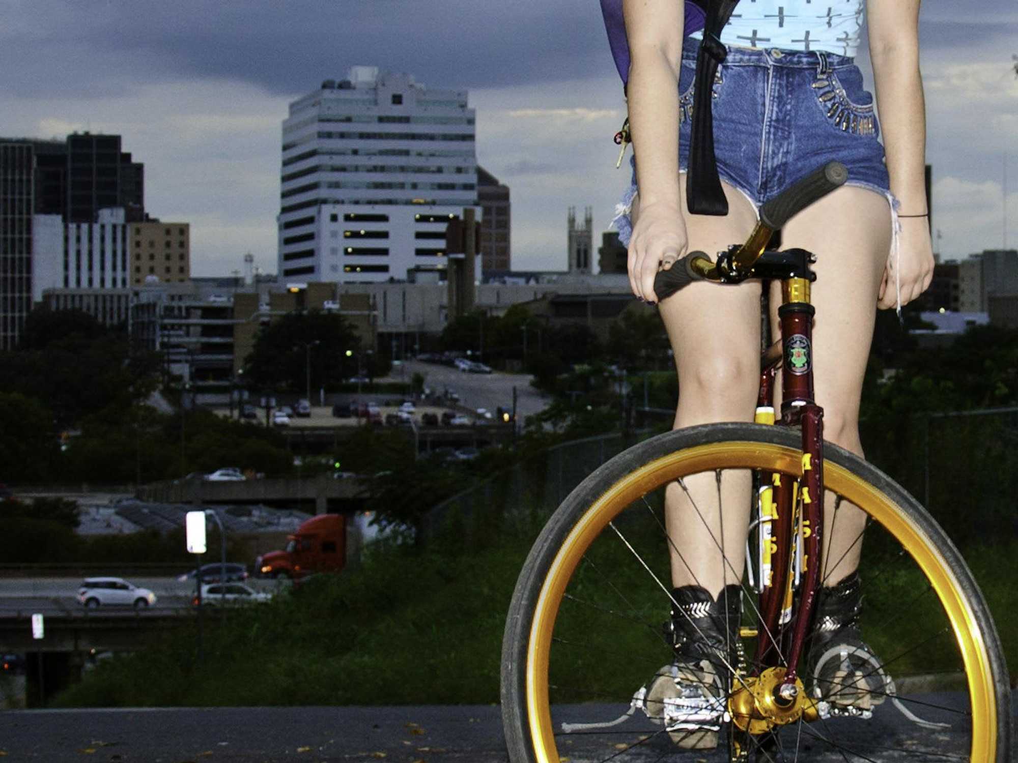 Cyclist Austin Backdrop Crush