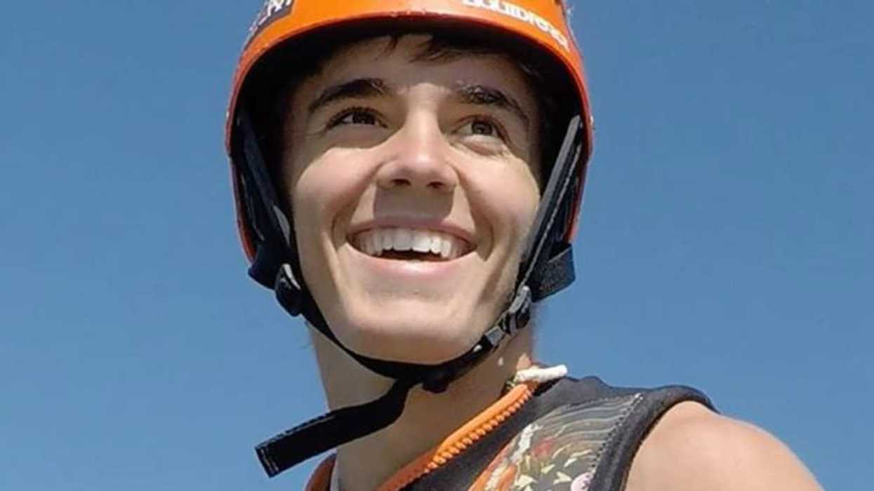 Damon Rippy_flyboarding_Team Aquafly_headshot_America's Got Talent_June 2015