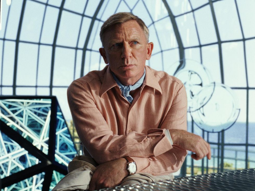 Daniel Craig in Glass Onion: A Knives Out Mystery
