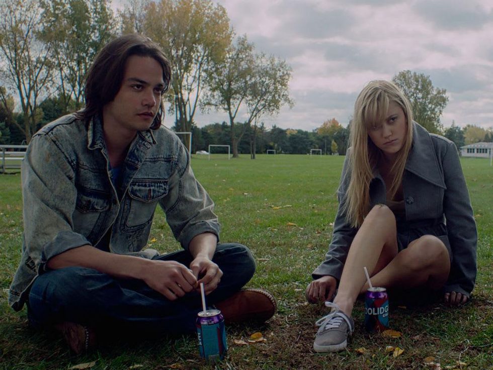 Daniel Zovatto and Maika Monroe in It Follows