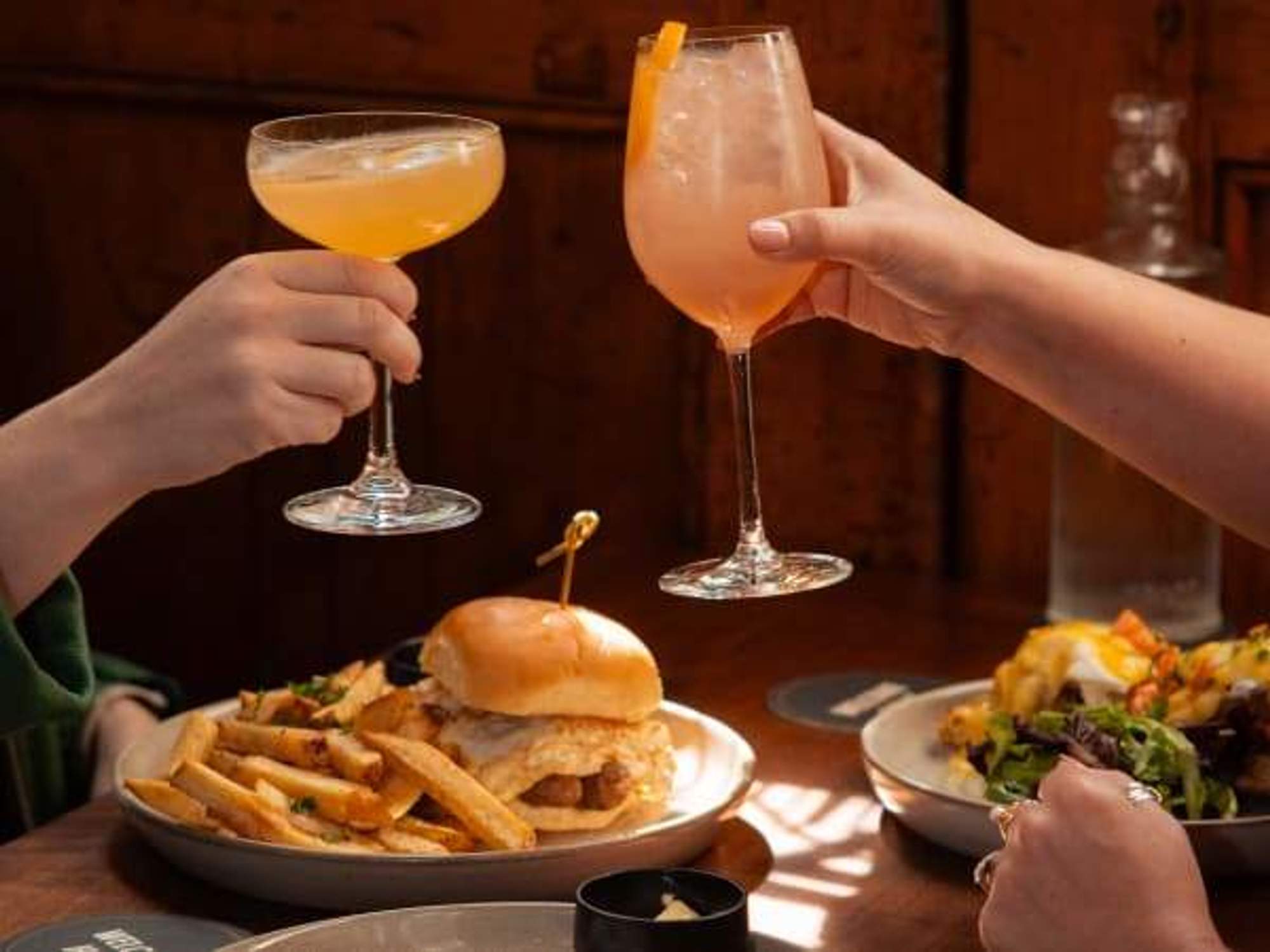 Dead Rabbit brunch dishes and cocktails