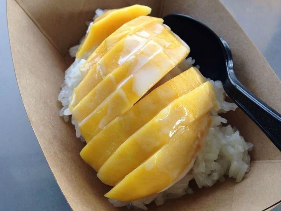 Dee Dee food truck That food Austin mango sticky rice