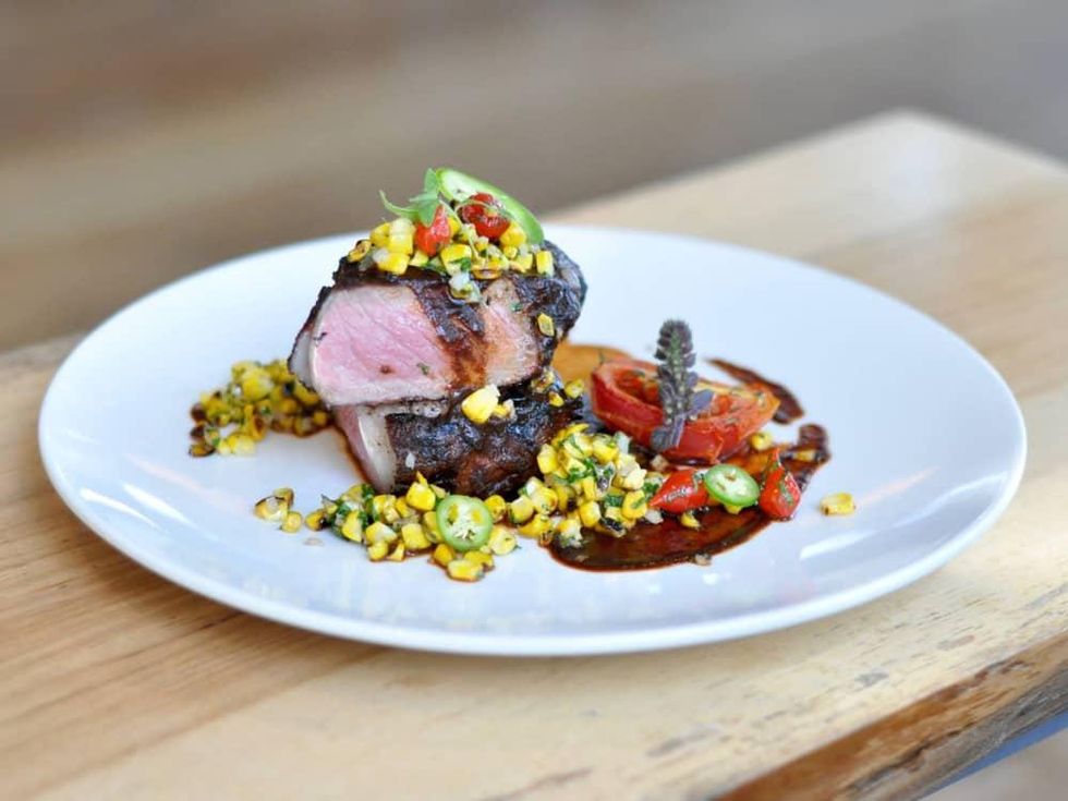 Dine restaurant Radisson hotel Austin