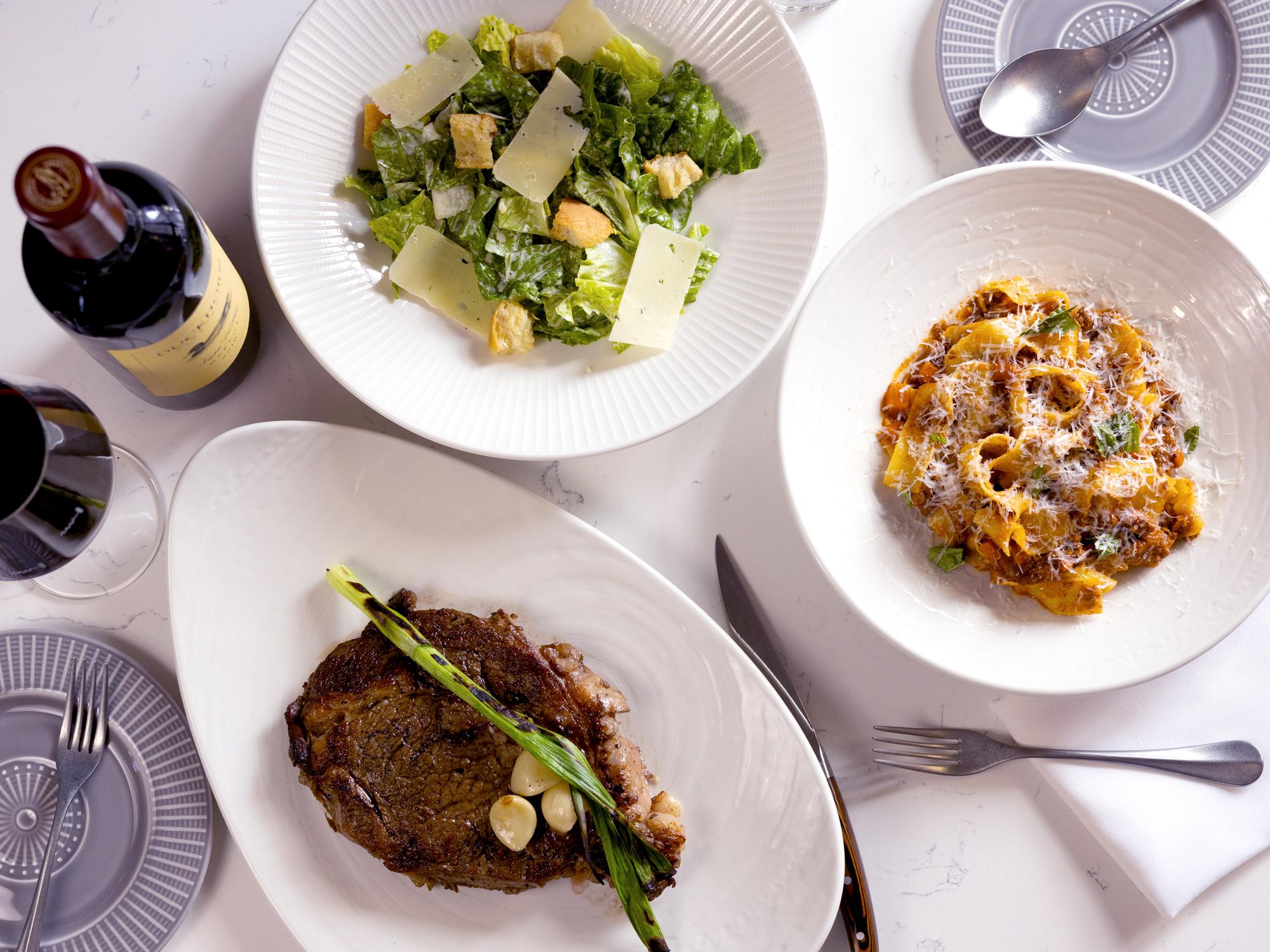 Dishes from Taste on Main in Buda