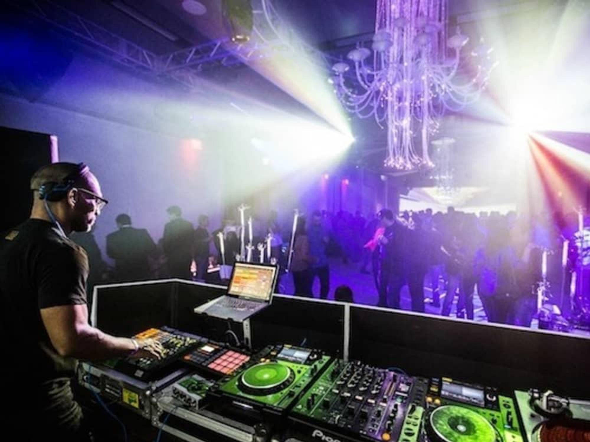 DJ at after paty Blu at the W for Formula 1