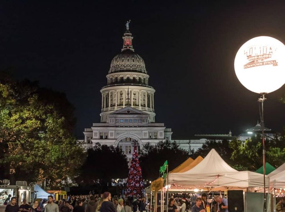 Downtown Holiday Stroll