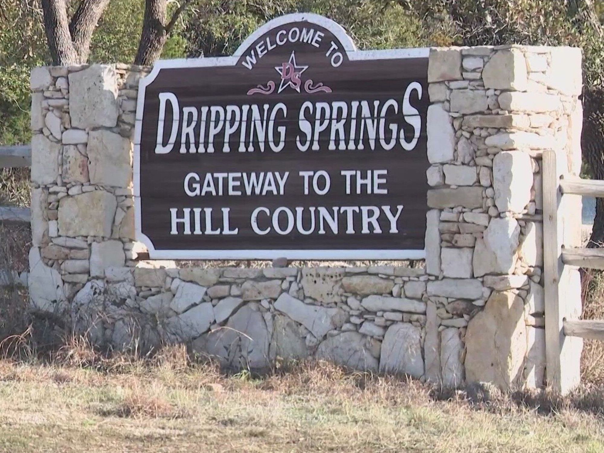 Dripping Springs town sign