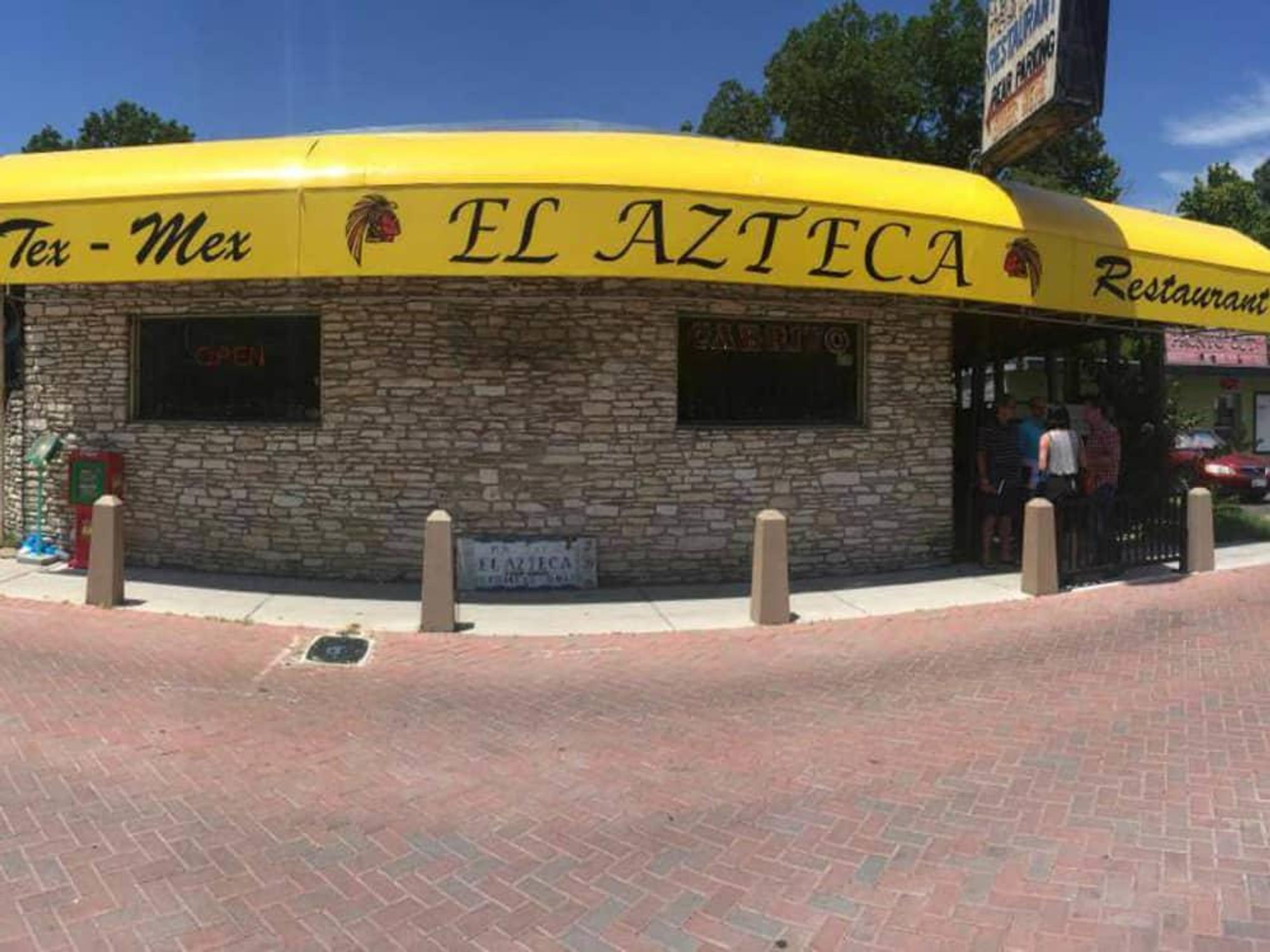 El Azteca Mexican restaurant East Austin