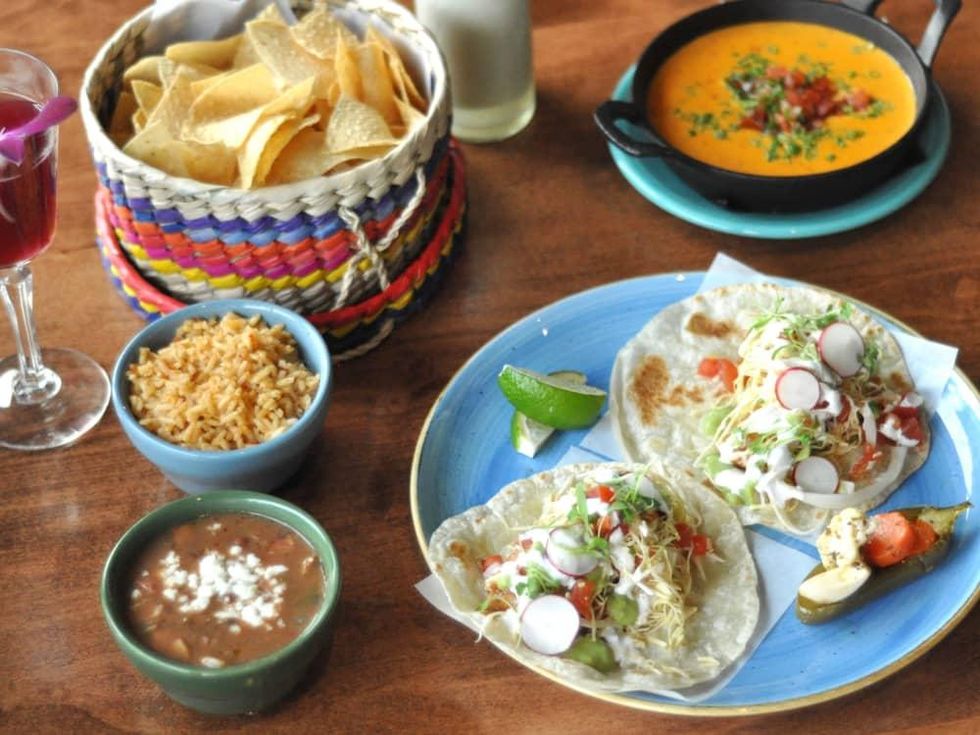 El Burro Tex Mex and Bar restaurant happy hour food