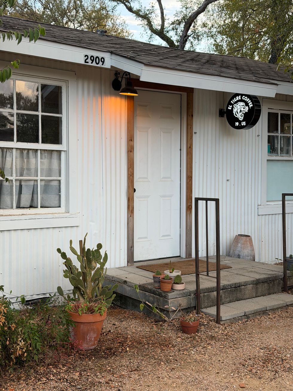 El Tigre Coffee Roasters exterior 12th Street