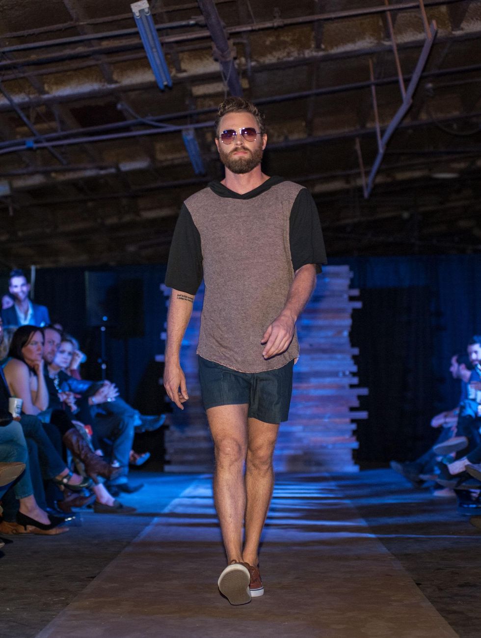 Essential Oliver Fashion Show in Austin 3470