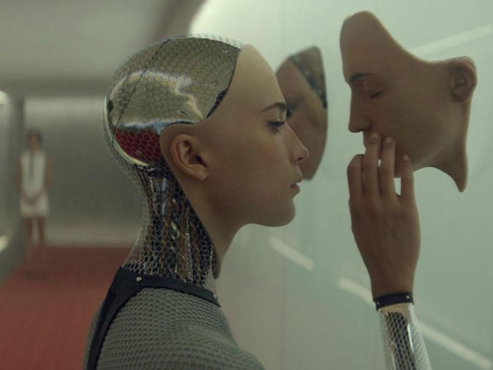 Director discusses the making of sci-fi stunner Ex Machina in exclusive video