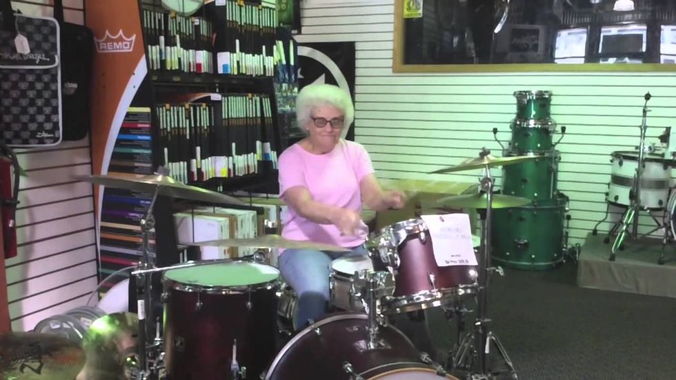 Mystery grandma drummer, celebrity name changes and more links we love