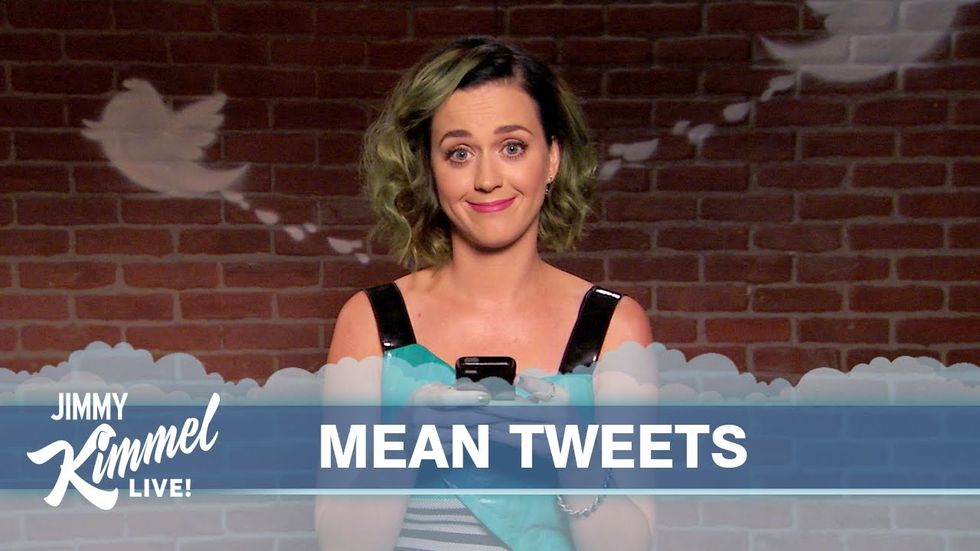 Musicians read mean tweets, Tinder to charge for swipes and more links we love