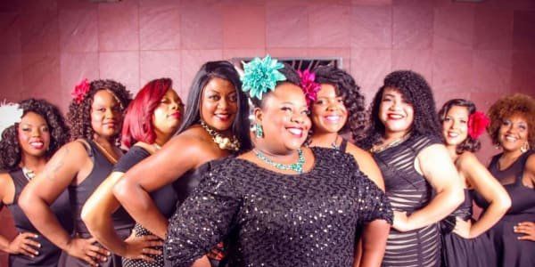 Majestic drag performers, burlesque dancers, and more gather for Pride ball at historic Austin theater - Vimarsana News
