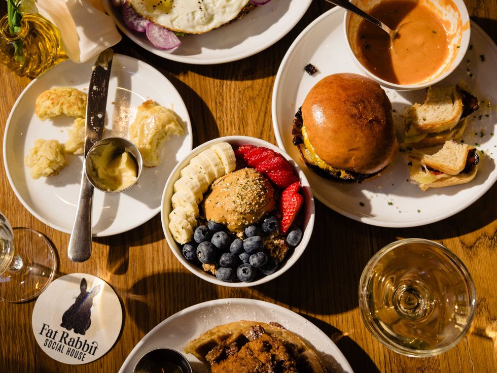 Fat Rabbit Social House\u200b\u200b