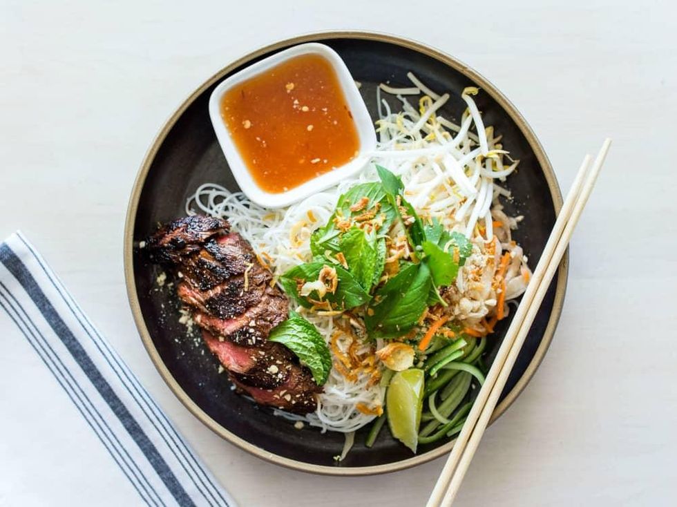 Favor The Peached Tortilla Hanger Steak Bun Xao