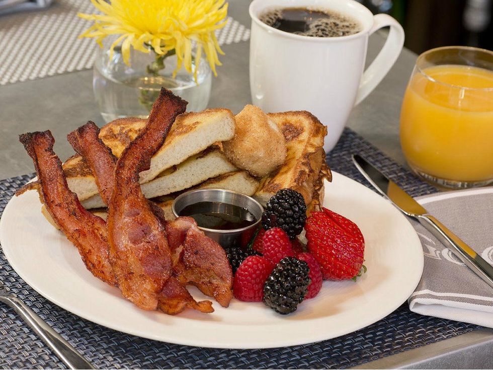 Food_and_Drink_Goodall's_French_Toast_Cindy_Sept_2013