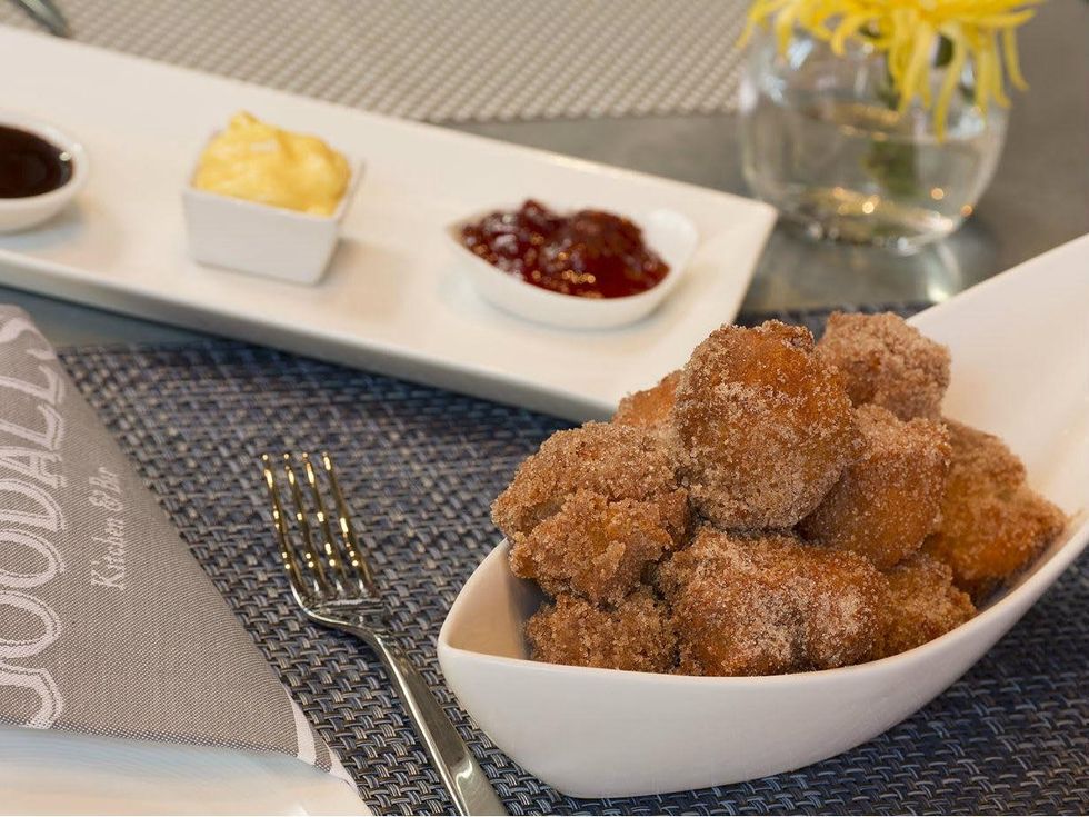 Food_and_Drink_Goodall's_Poppers_Cindy_Sept_2013