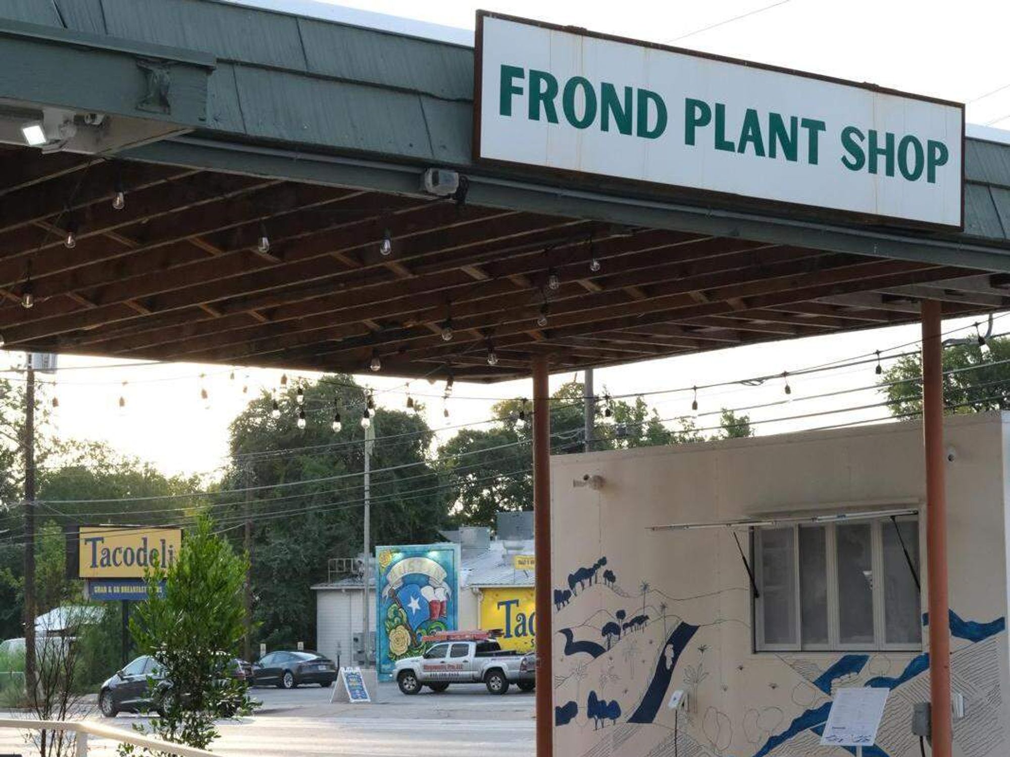 Frond Plant Shop and Desnudo Coffee Trailer