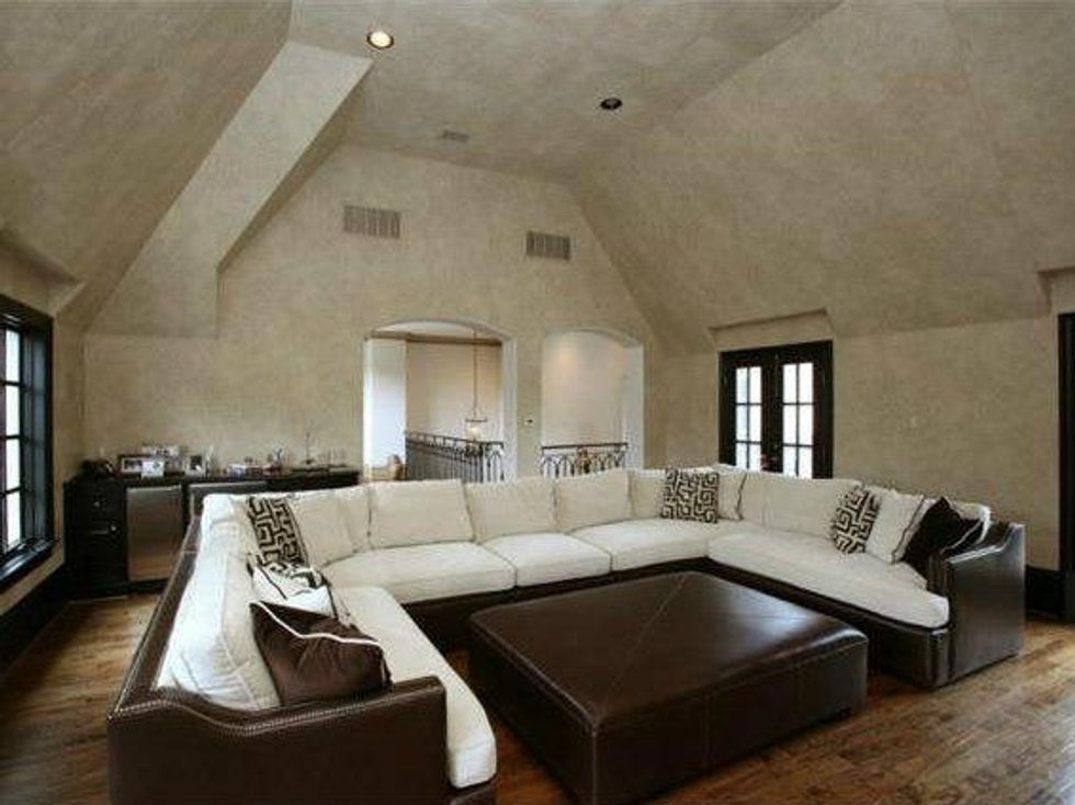 Game room at 3801 Normandy Ave. in Dallas