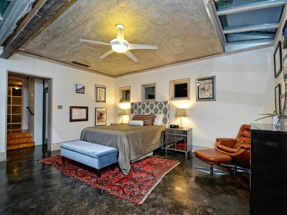 Gillespie Place Home 9