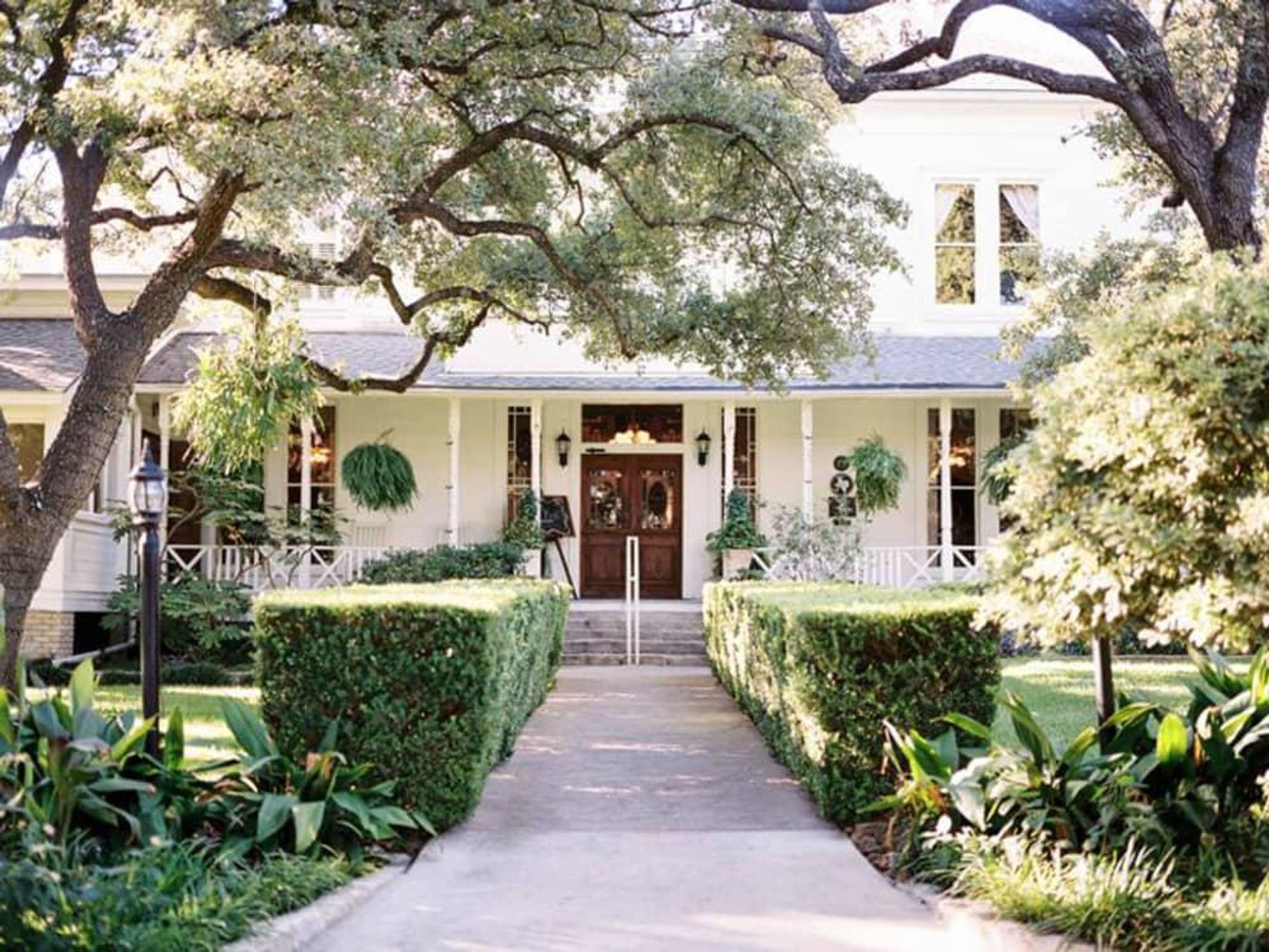 Green Pastures Restaurant Austin front exterior