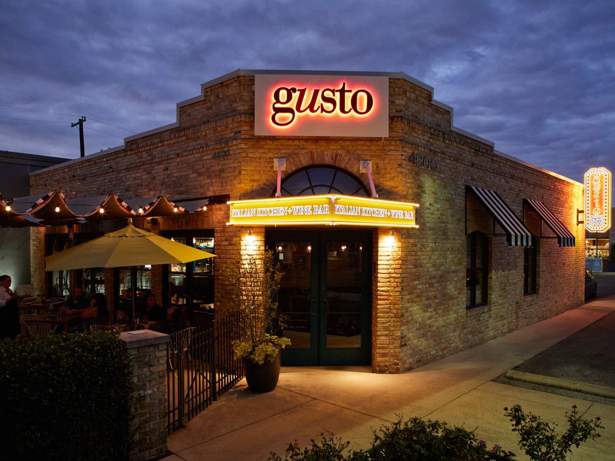 Gusto Italian Kitchen & Wine Bar exterior